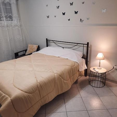 Appartamento Lousi House Atene Esterno foto