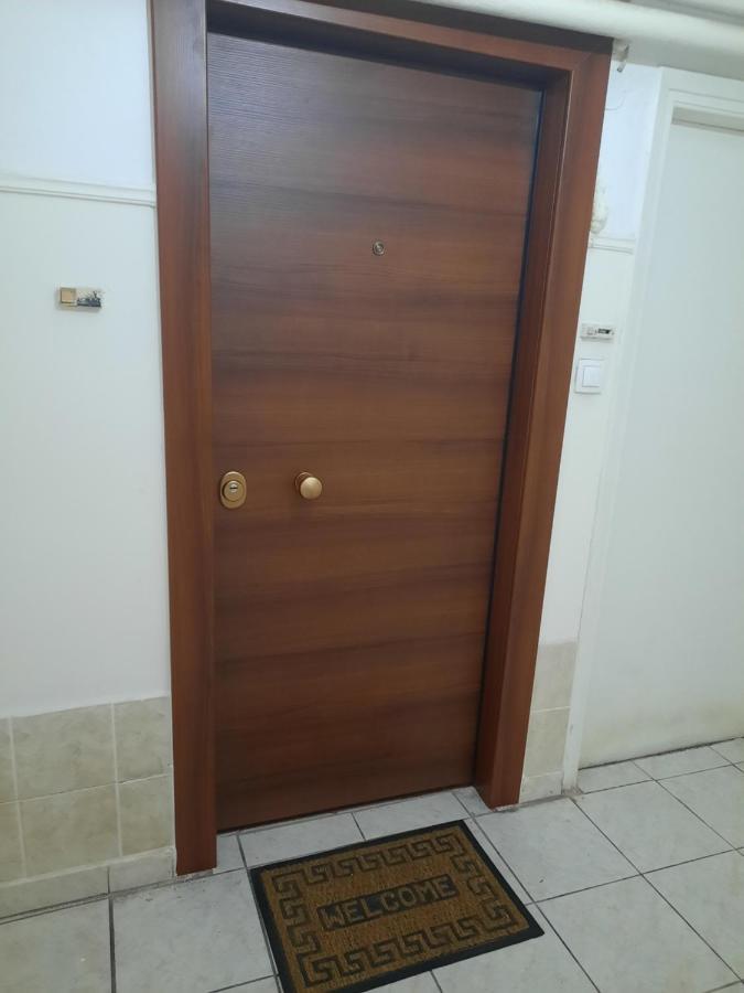 Appartamento Lousi House Atene Esterno foto